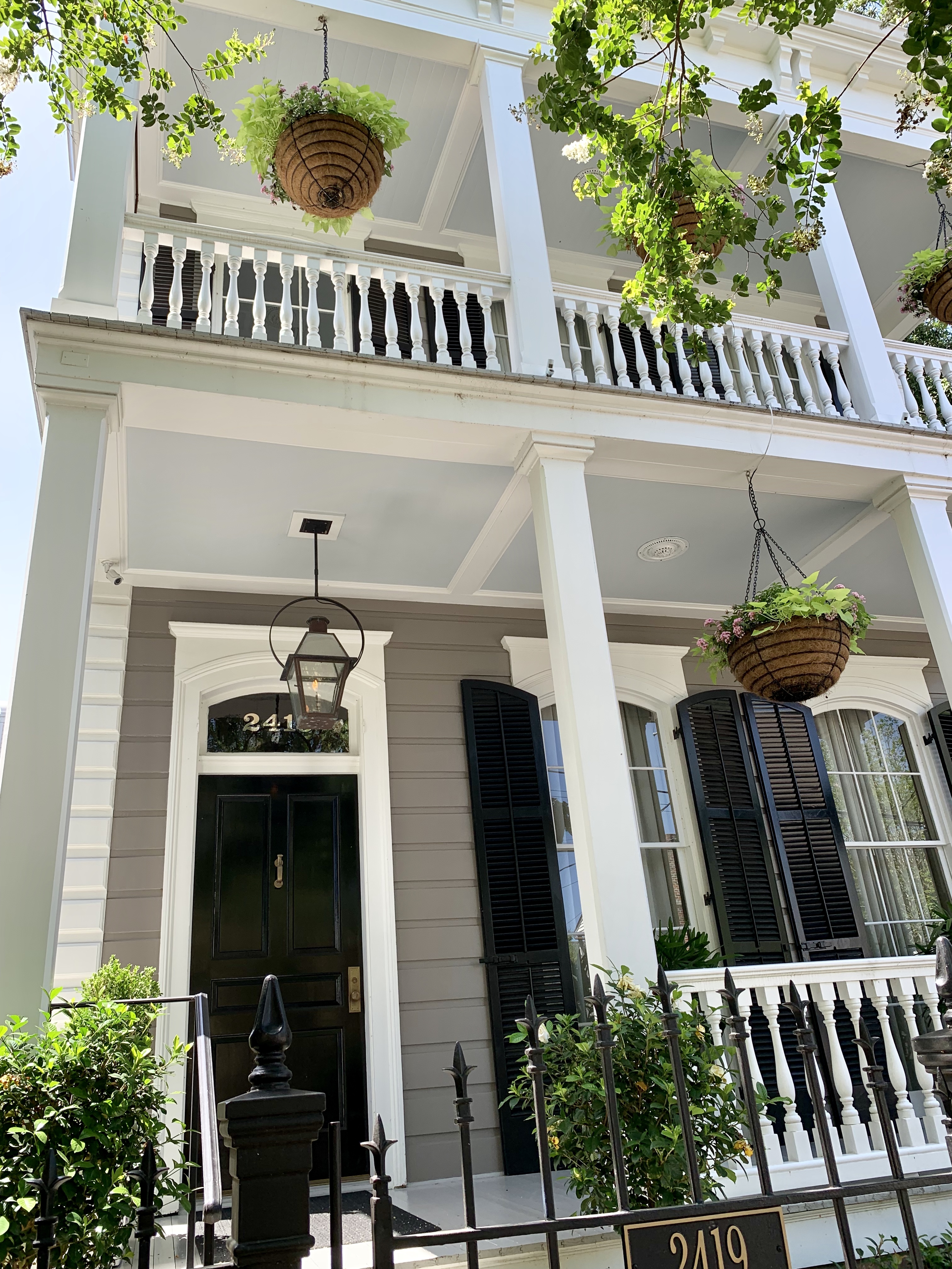 88639C42-C8A3-4887-8B1F-3E15659DBC81