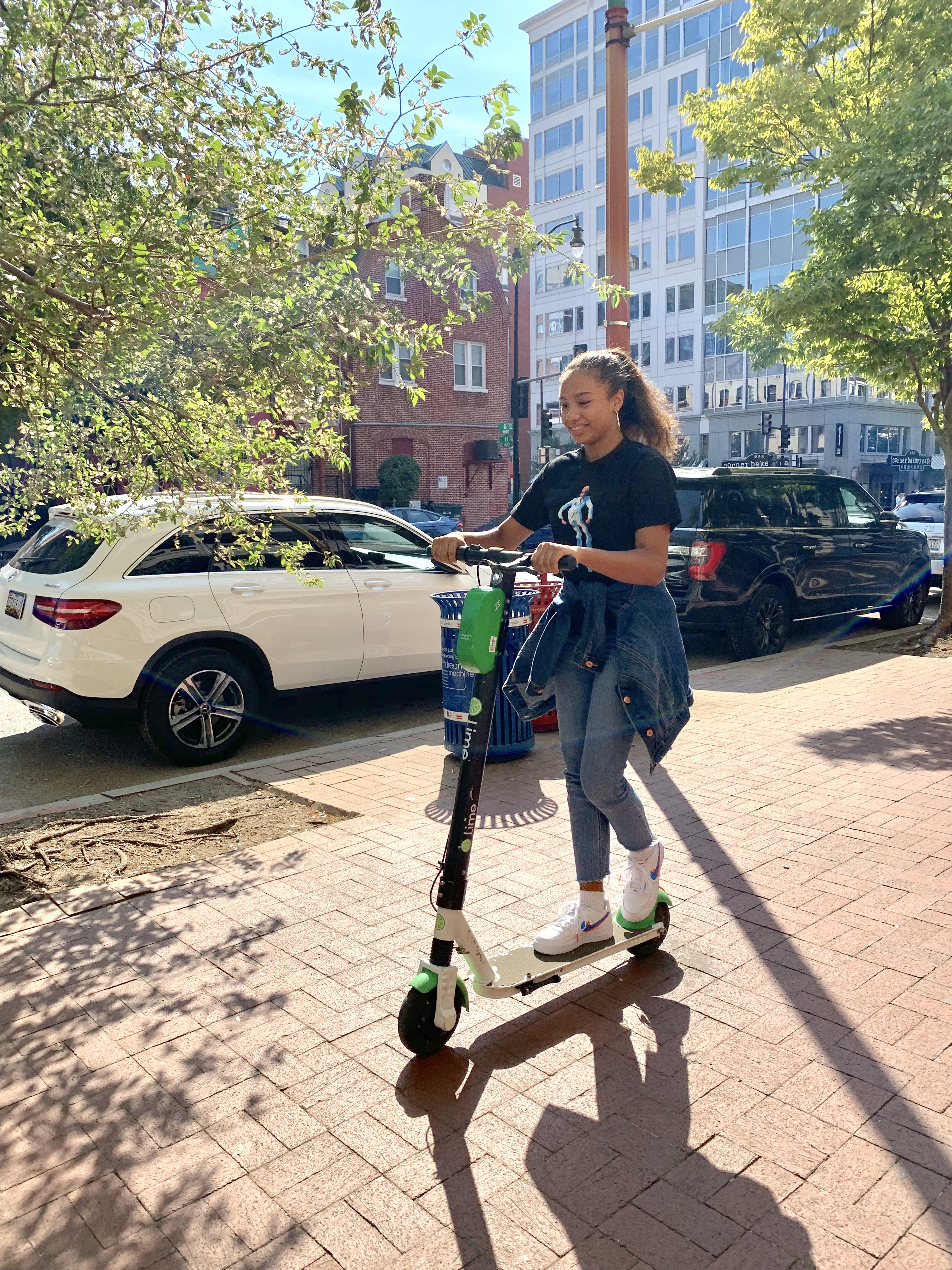 9EAA8787-52C6-4761-B52E-85EABD00B9B4